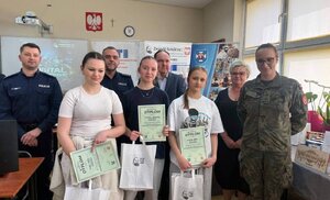 Wspólne zdjęcie finalistów zawodów.